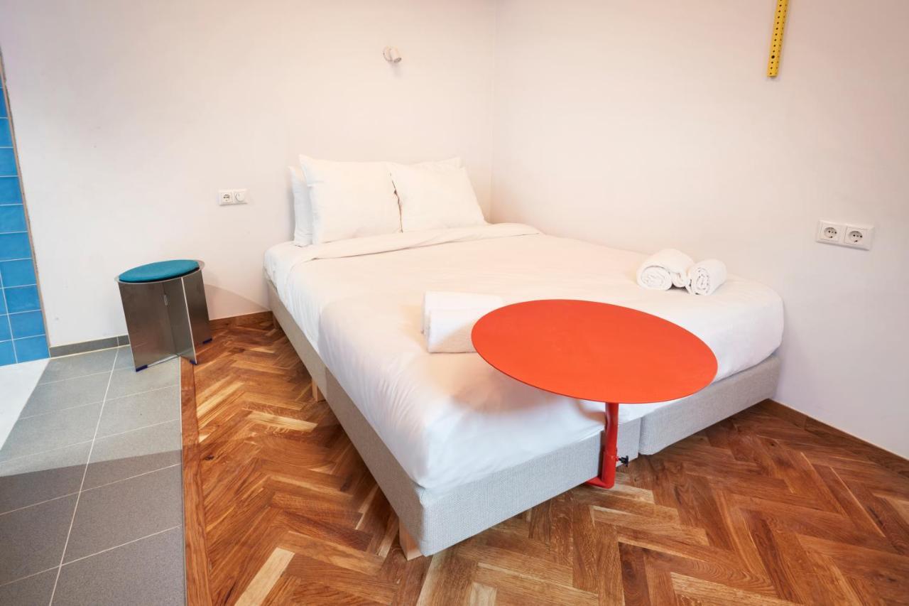 Hotel Not Hotel Ротердам Екстериор снимка